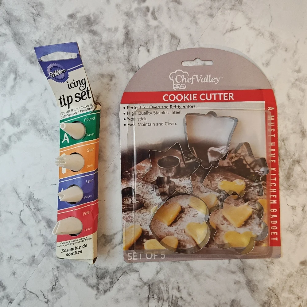 Cookie Cutter Set and Icing Tip Set